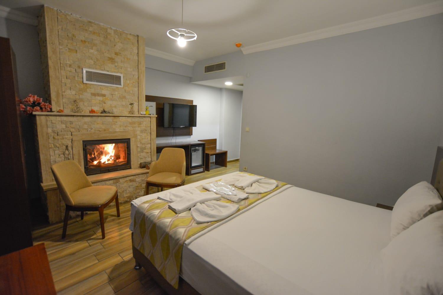 Hill River Hotel อักวา ภายนอก รูปภาพ